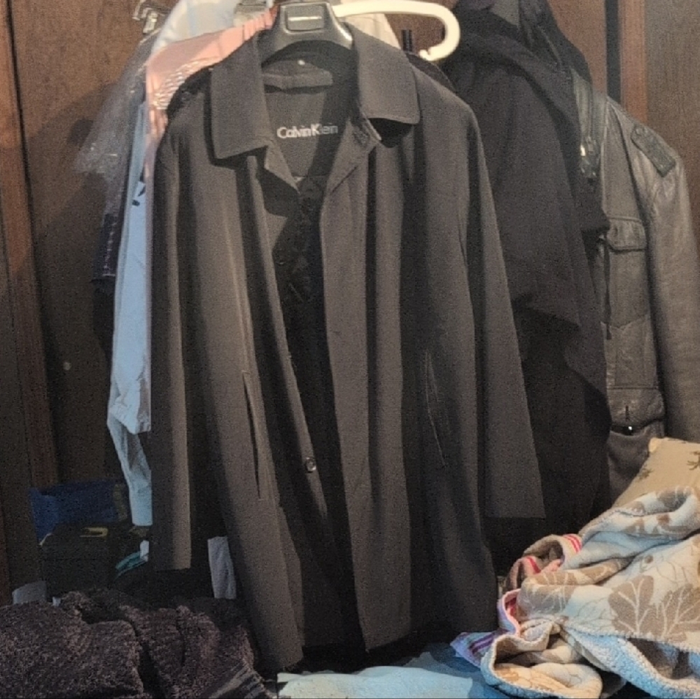 Calvin Klein Mens Black Coat .